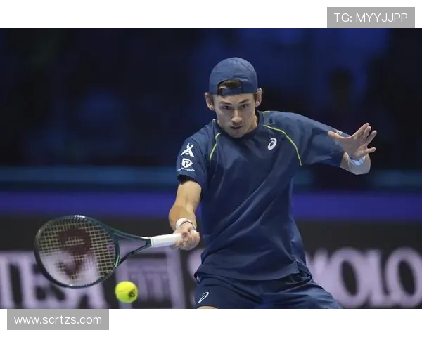 世界网球巡回赛年终总决赛:梅德韦杰夫力压纳达尔夺冠,创新纪录引发热议 世界网球巡回赛年终总决赛:梅德韦杰夫力压纳达尔夺冠,创新纪录引发热议