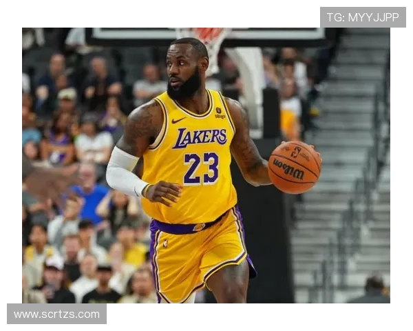 NBA最新动态：詹姆斯伤情更新 洛杉矶湖人季前赛表现引关注